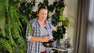 НАЧИНАЕМ! ЧЕРЕНКОВАНИЕ ГОРТЕНЗИЙ ЗИМОЙ С ИВОЙ | ЧЕРЕНКУЕМ ГОРТЕНЗИЮ В ЯНВАРЕ 2024г