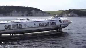 Судно на подводных крыльях "Метеор-249"