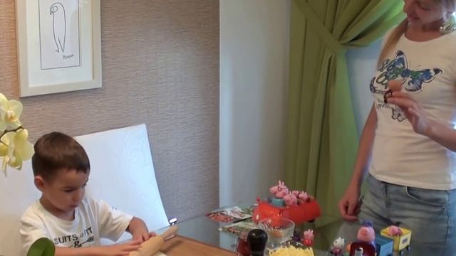 Готовим пиццу вместе с детьми и свинкой пеппой. Детки Рядом. смотреть онлайн
