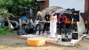 Виктория Блынская, ВИА "ЛЕЙСЯ ПЕСНЯ" //"Золотая карусель". Муз: В.Кузьмин Сл: Т.Артемьева"