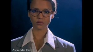 Jessica Alba Flipper