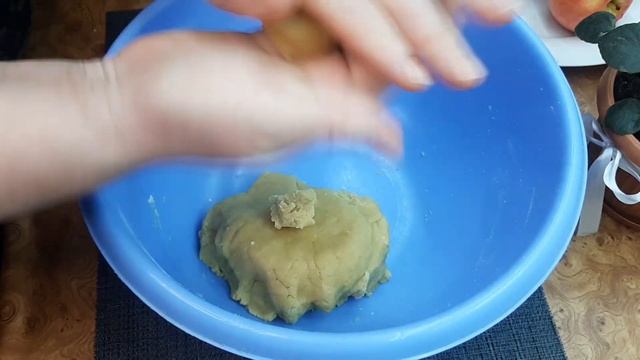 Рецепт простого песочного печенья с кокосовой стружкой который тает во рту