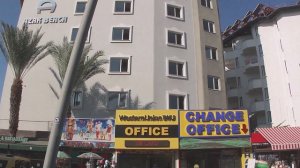 Гуляем в Алании вдоль моря от отеля Fatih и пляжа 21 до памятника Клеопатре.