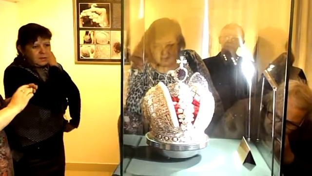 Корона смотреть онлайн