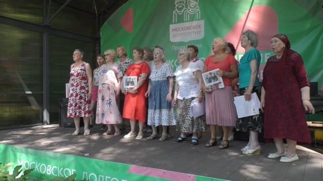 Занятия по вокалу в рамках проекта «Московское долголетие» смотреть онлайн