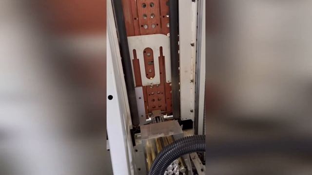 Woodtec BHM2490 R Вертикальный сверлильно-присадочный станок с ЧПУ смотреть онлайн