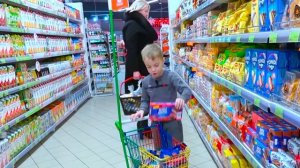 ФЁДОР vs МАМА. ОРАНЖЕВЫЕ vs СИНИЕ ПОКУПКИ. Фёдор М.