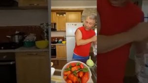 Готовим соленья. Бочковые помидоры быстрого приготовления