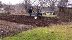 Дизельный мотоблок Скаут плуг.