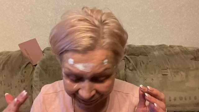 АСМР??Расслабься,пока я делаю тебе макияж, подарки, тестирую тушь! ASMR RELAX As L Do Your Makeup!