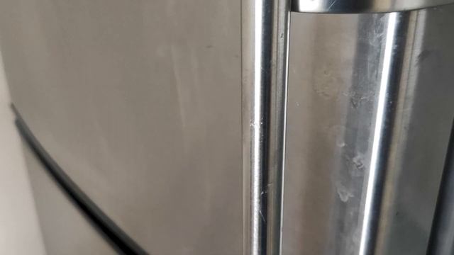 smart cat cheats the summer heat with ice cream смотреть онлайн