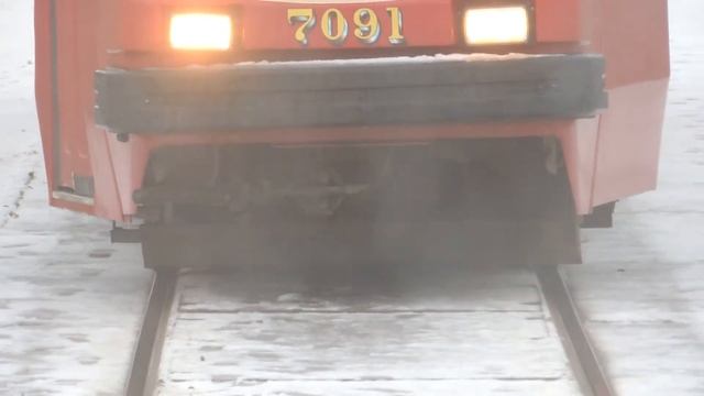 Едет трамвай зимой смотреть онлайн