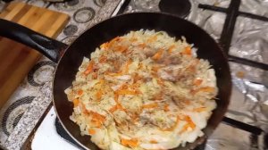 Тушёная капуста с рыбными консервами