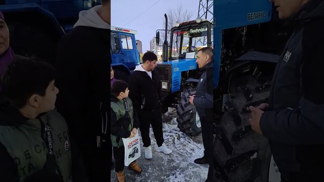 Видео отзыв нашей гостей с Ростовской области по приобретению трактора МТЗ 892.2 смотреть онлайн