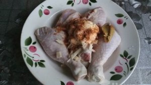 Куриные ножки с майонезом и чесноком на сковороде