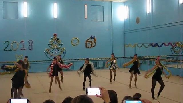 Новый год 2018 смотреть онлайн