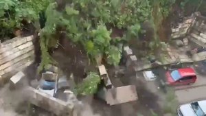 Владивосток рухнула стена