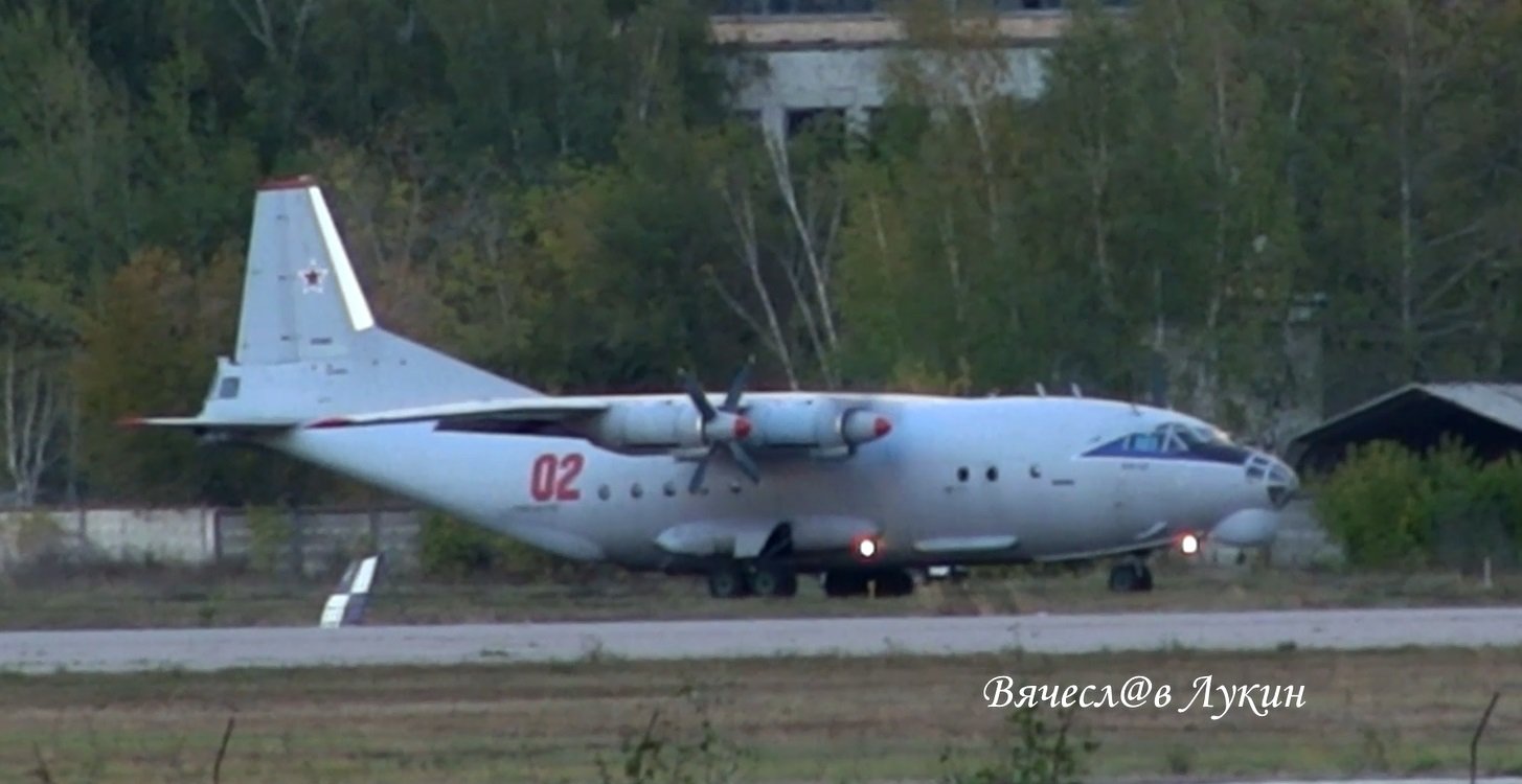 Первая попытка улететь Ан-12БК RF-95407 борт развернули обратно (слушайте переговоры)