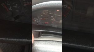 как выставить часы на приборки ауди а6 с4