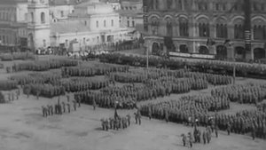 Парад на Красной площади. Видео 1 мая 1926 года.