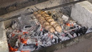 Почему падает люля кебаб? Жарим люля кебаб на электроде.