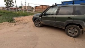 Нива ТРЕВЕЛ. Буксирую ГАЗЕЛЬ на ПОВЫШЕННОМ и ПОНИЖЕННОМ ряду. Хватает ли МОТОРА?