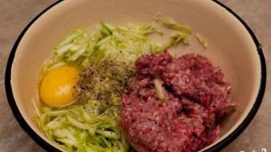 Котлеты из кабачков и фарша
