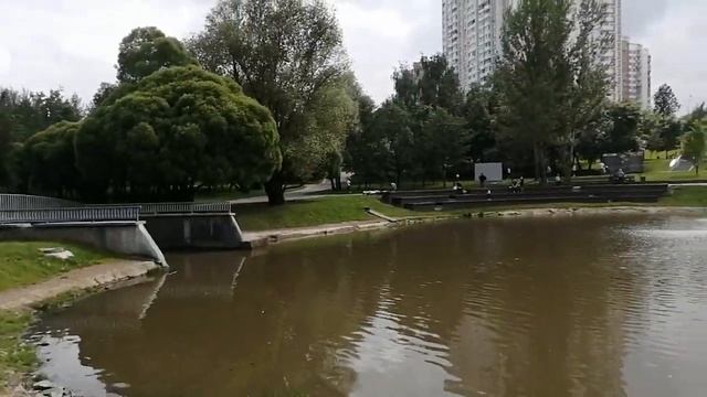 Прогулка в Бутове парке, фонтан. смотреть онлайн