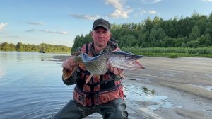 ЩУКА НА СПИННИНГ.mp4