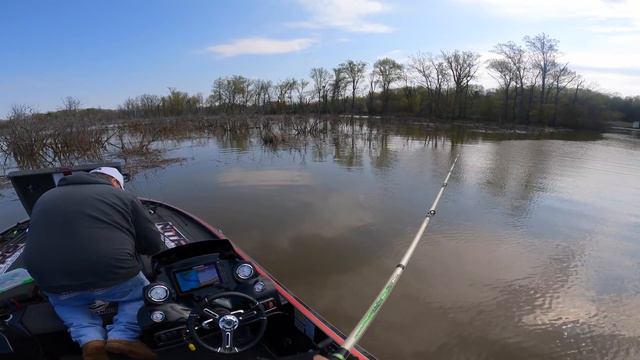 EPIC MISTAKE almost DISQUALIFIED US {BIGGEST BAG OF BASS SO FAR} смотреть онлайн