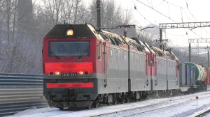 "Три Синары в одном видео!" Система 2ЭС6-244/266 и встречный 2ЭС6-295 с грузовыми поездами