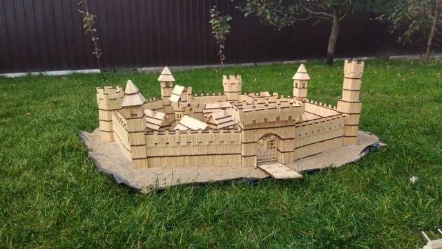 Крепость из спичек! Атакуем катапультой! Fortress of matches! Let's attack with a catapult! смотреть онлайн