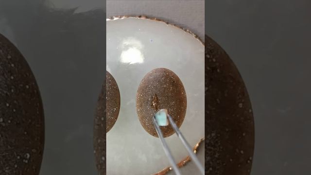 Сделала серьги из песка
