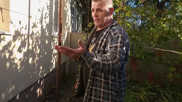 Обрезка 1-2-летних саженцев винограда с учётом формировки горизонтальный кордон.