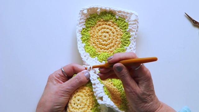 Как соединять мотивы крючком? Как правильно соединять вязаные мотивы. Crochet tutorial Magicmorning смотреть онлайн