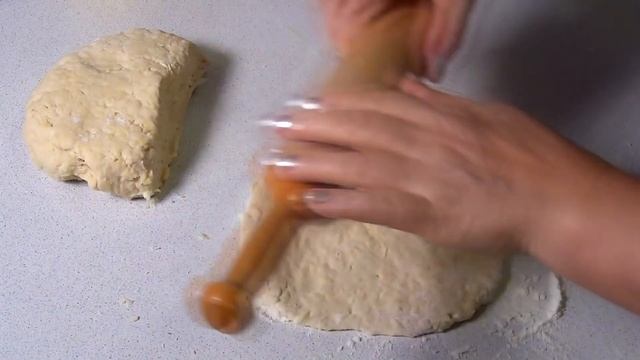 СЫРНАЯ ЛЕПЕШКА НА СКОВОРОДЕ