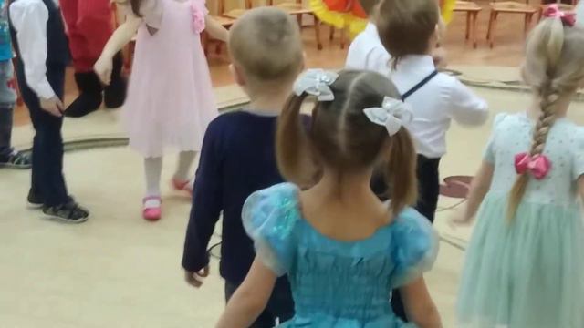 8 марта в садике Родничок София 14 смотреть онлайн