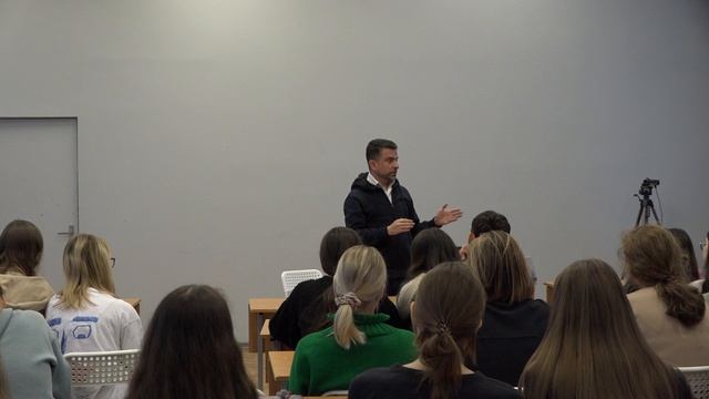 Встреча с А.Н. Архангельским Кто назначает в классики смотреть онлайн