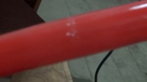 Уложил утеплитель в ванной, фен и труба для теплого пола