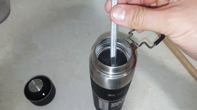 Проверка на изотермисеские свойства MASTER UNBREAKABLE VACUUM WATER BOTTLE | 22 OZ спустя 12 часов смотреть онлайн