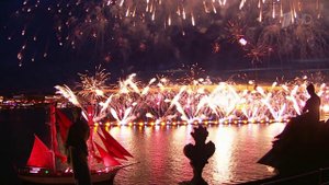 В Санкт-Петербурге прошел главный выпускной страны "Алые паруса"