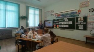 Видеоурок Окружающий мир 3 класс "Царство грибов"