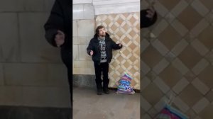 Евграф пение в метро
