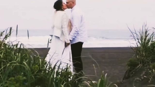 Романтический Вечер на берегу Тихого Океана смотреть онлайн