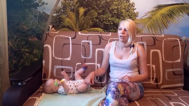 Развитие ребёнка в 4 месяца. Умелки, режим и прочее..