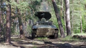 В деле "Змей Горыныч" - бойцы используют машину разминирования для уничтожения врага