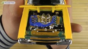 Распаковка Maisto 1:24 1970 Plymouth GTX 31016 yellow