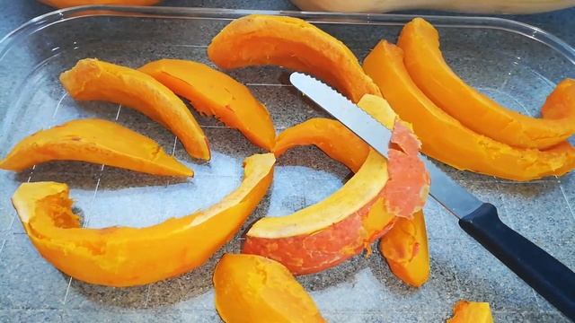 Как приготовить тыквенное пюре?Кожеру вы сможете почистить без особого труда. смотреть онлайн
