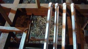 Каркас табурета из остатков профтрубы.
