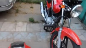обзор фары родной в обтекателе и круглой плюсы минусы Yamaha YBR125
